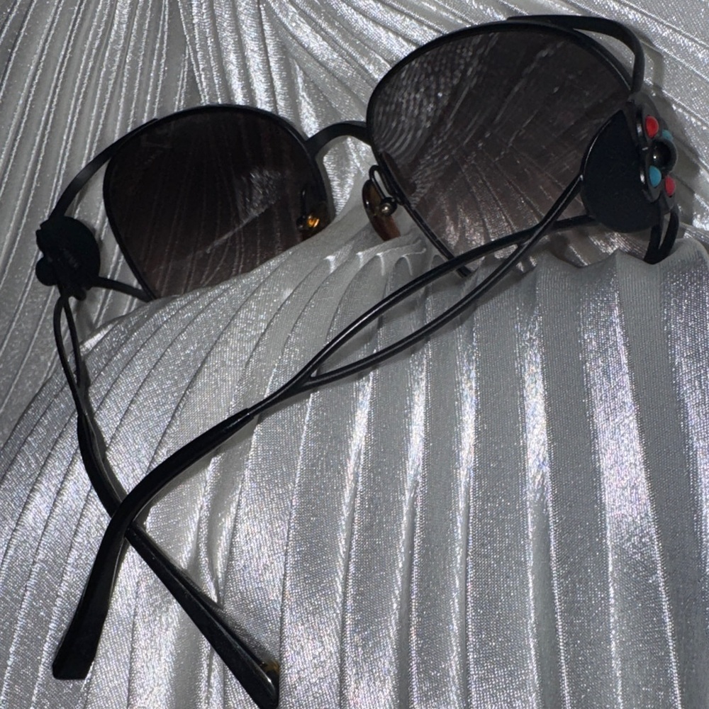 Exclusivity and Elegance every day! Black  Sunglasses - Picture 7 of 17